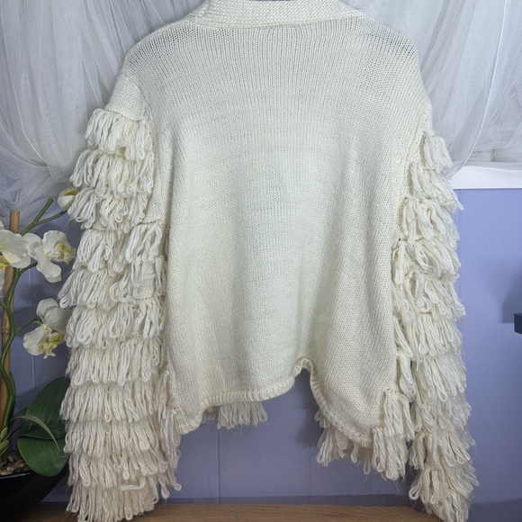 Women's LUMIERE Long SLeeve Open Front Looped Yard Shag Jacket - Picture 3 of 6